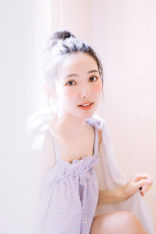 女士妆前乳大全图片